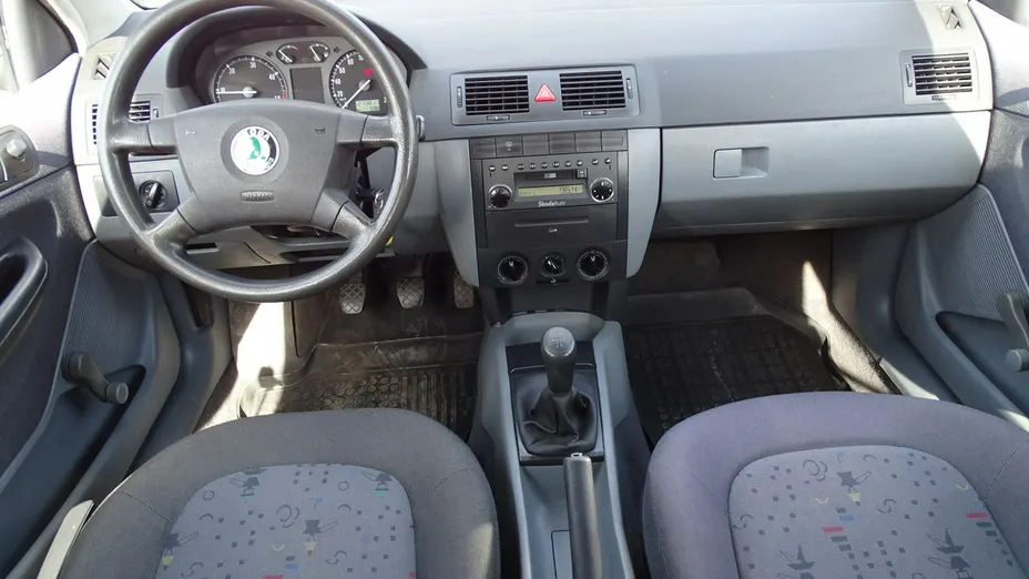 SKODA Fabia -