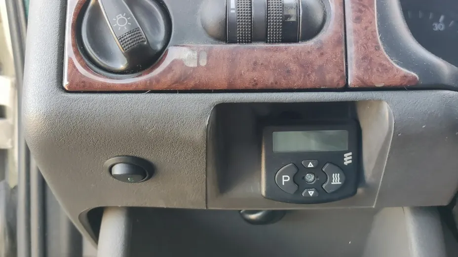 VOLKSWAGEN Transporter -