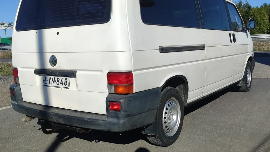 VOLKSWAGEN Transporter -