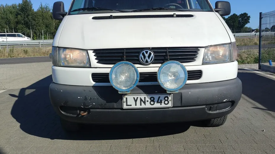 VOLKSWAGEN Transporter -