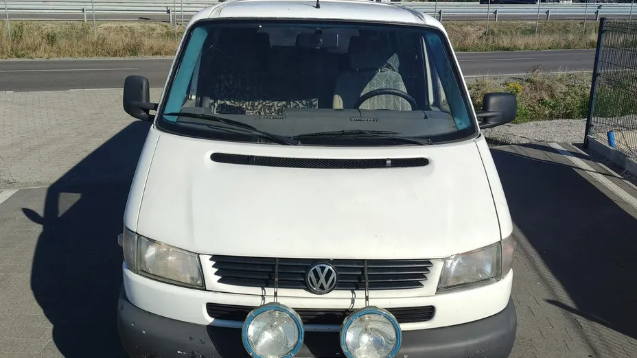VOLKSWAGEN Transporter -