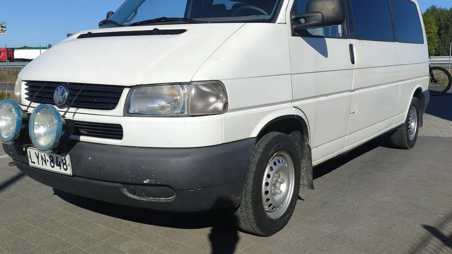 VOLKSWAGEN Transporter -
