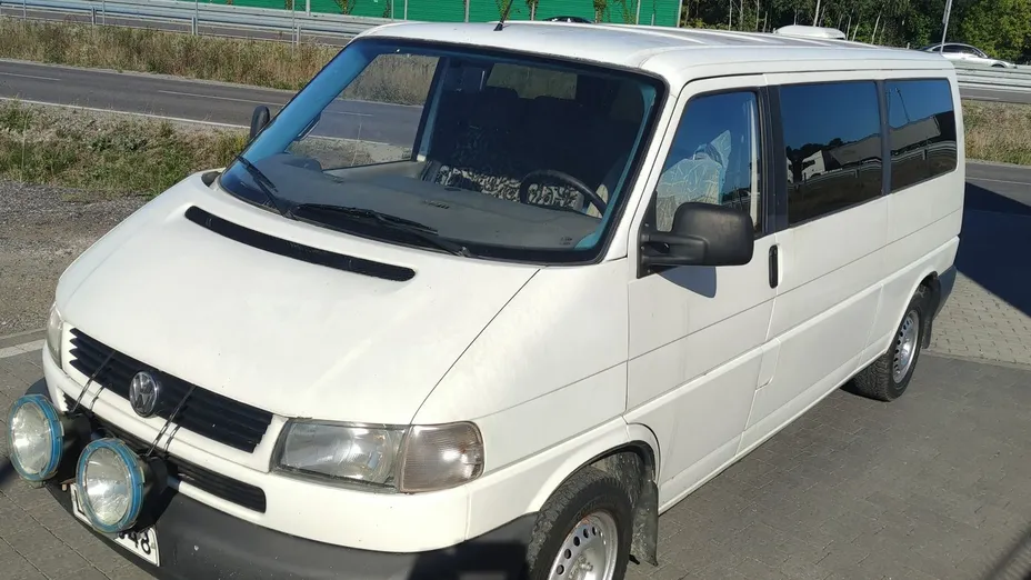 VOLKSWAGEN Transporter -