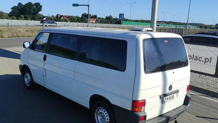 VOLKSWAGEN Transporter -
