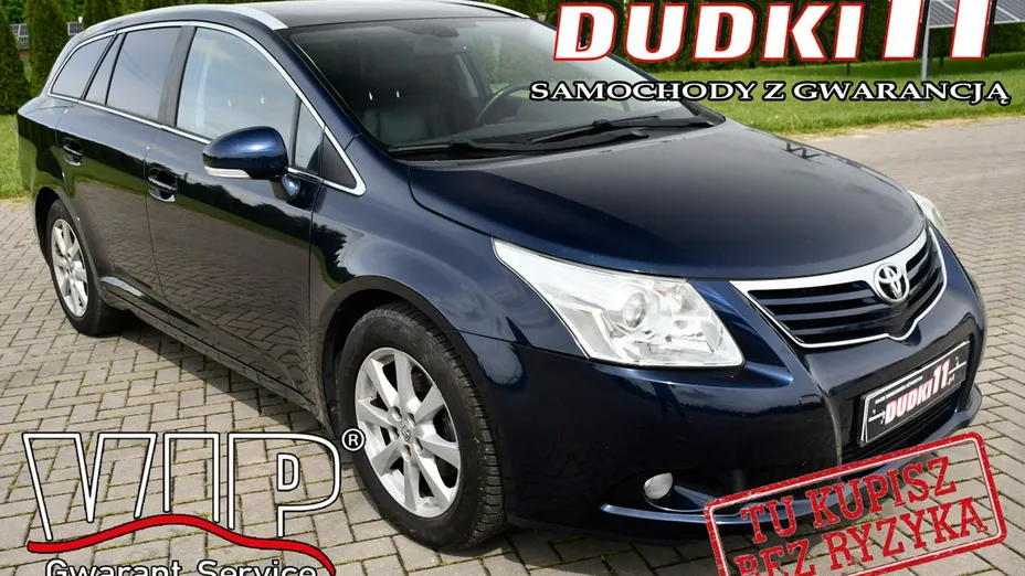TOYOTA Avensis -