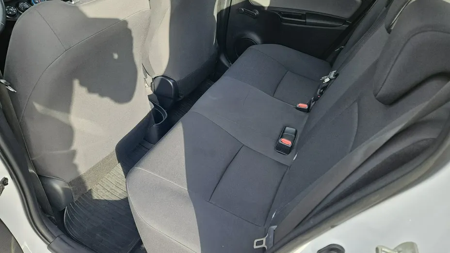 TOYOTA Yaris -