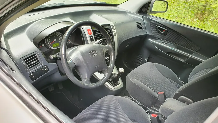 HYUNDAI Tucson -