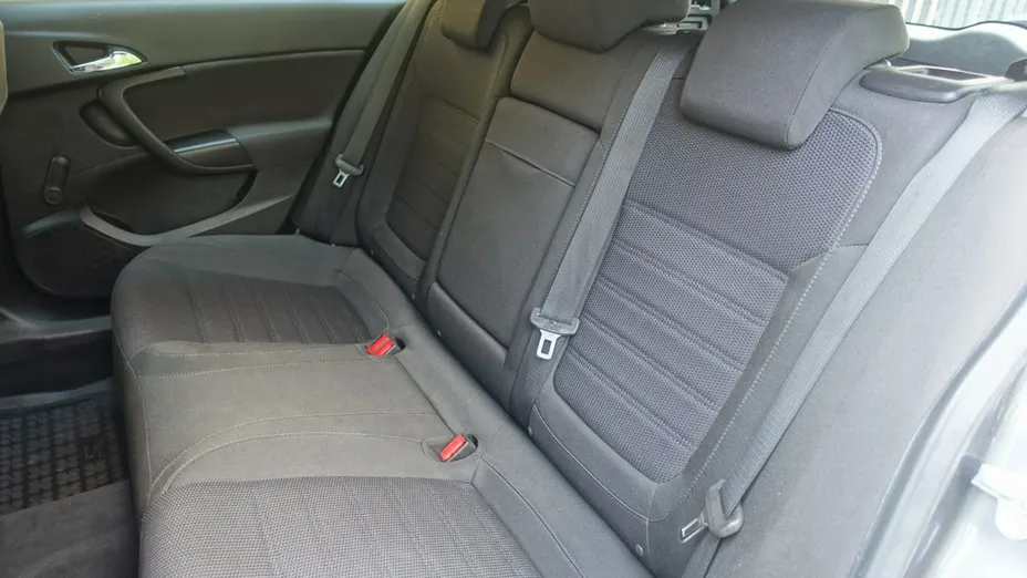 OPEL Insignia -