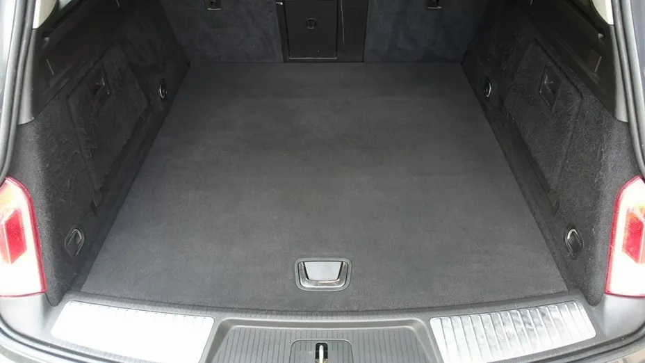 OPEL Insignia -