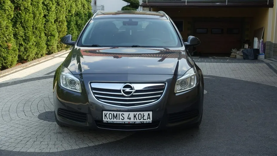 OPEL Insignia -