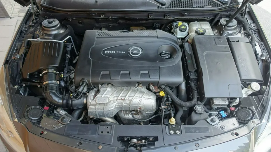 OPEL Insignia -