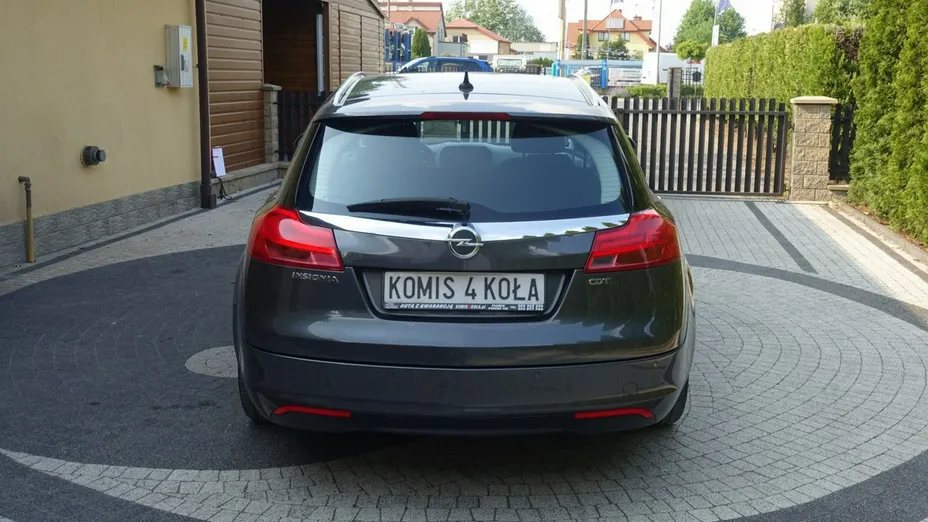 OPEL Insignia -