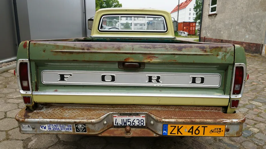 FORD F 150 -