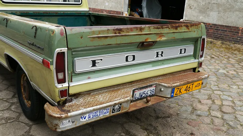 FORD F 150 -