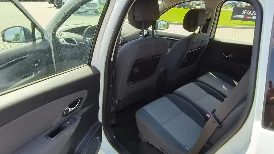 RENAULT Scenic -
