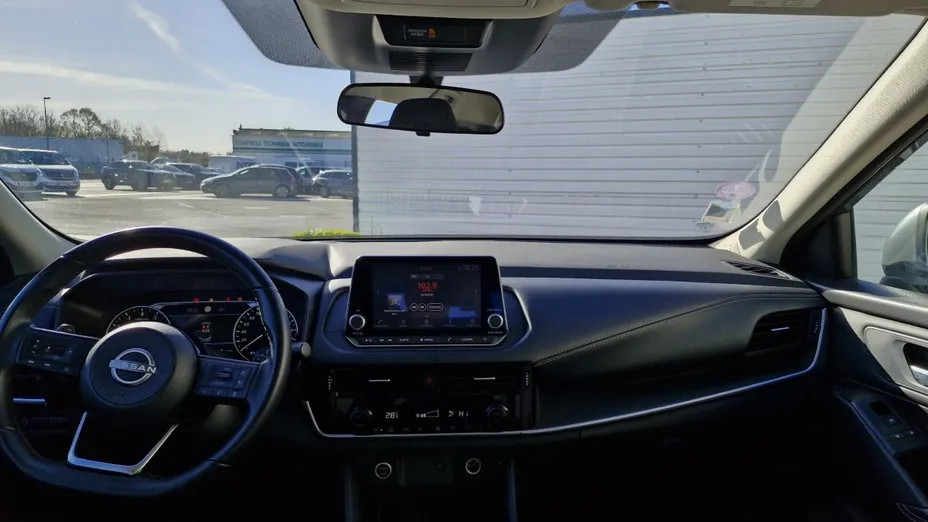 NISSAN Qashqai -