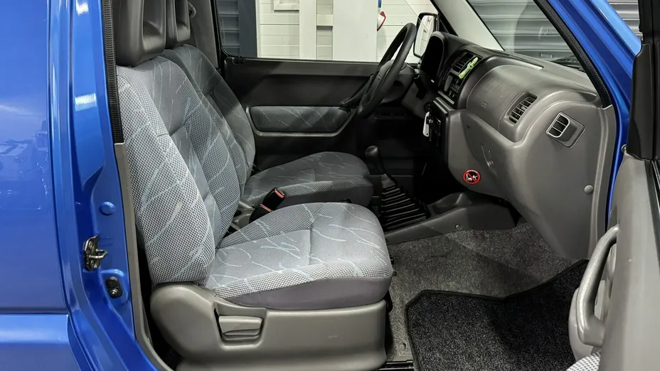SUZUKI Jimny -
