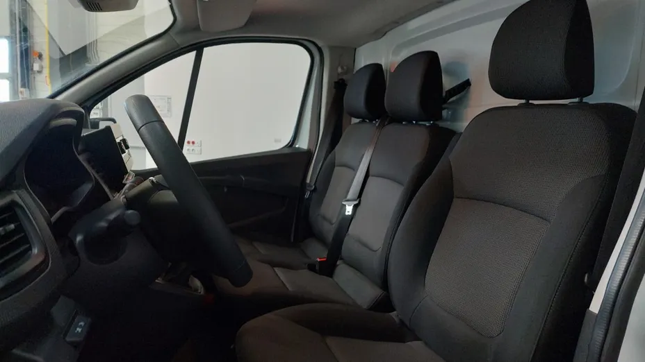RENAULT Trafic -