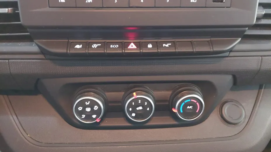 RENAULT Trafic -