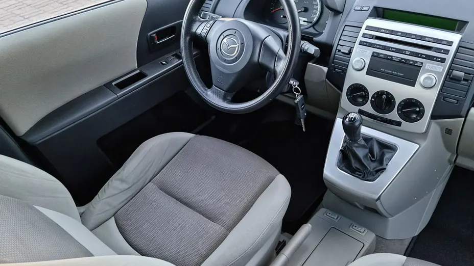 MAZDA 5 -