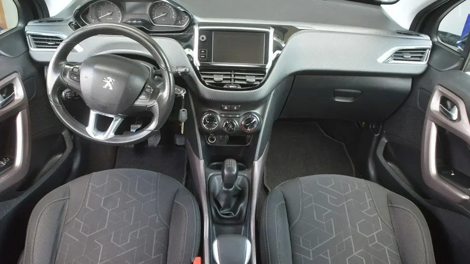 PEUGEOT 2008 -