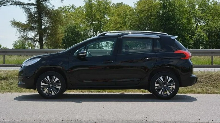 PEUGEOT 2008 -