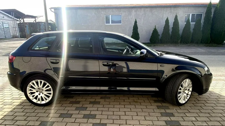AUDI A3 -