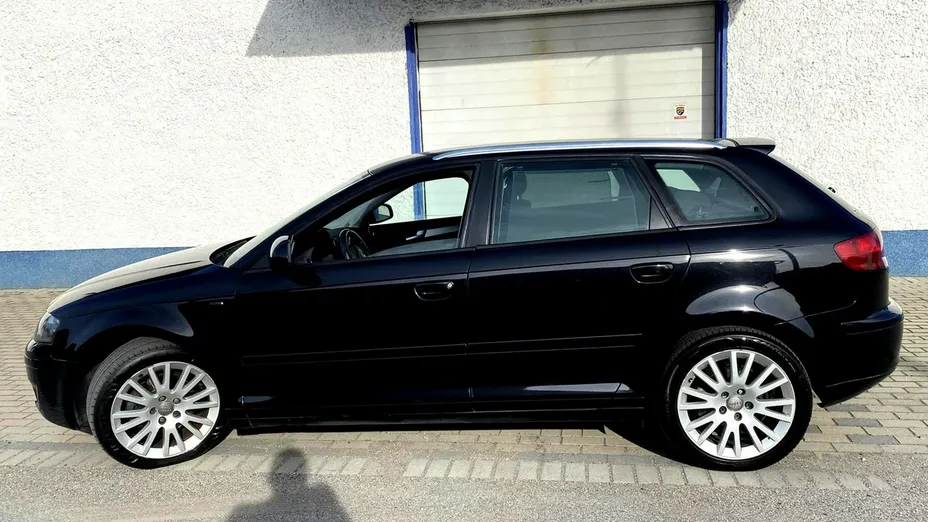 AUDI A3 -
