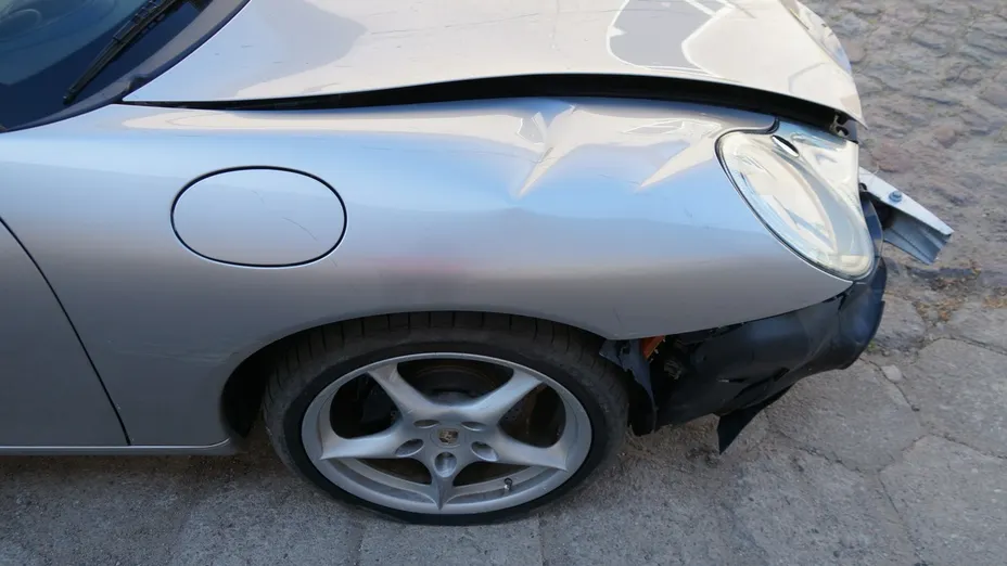 PORSCHE 911 -
