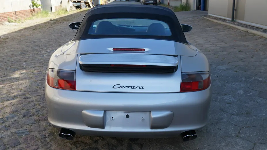 PORSCHE 911 -