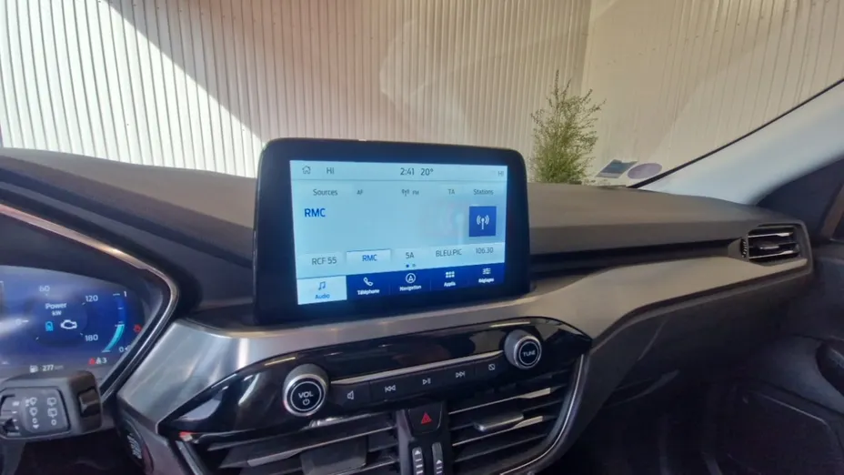 FORD Kuga -