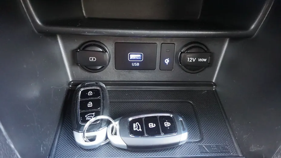HYUNDAI Kona Kona 1.6 GDI Hybrid Premium DCT