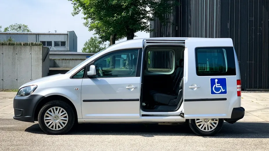 VOLKSWAGEN Caddy -