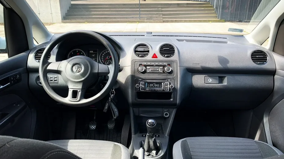 VOLKSWAGEN Caddy -