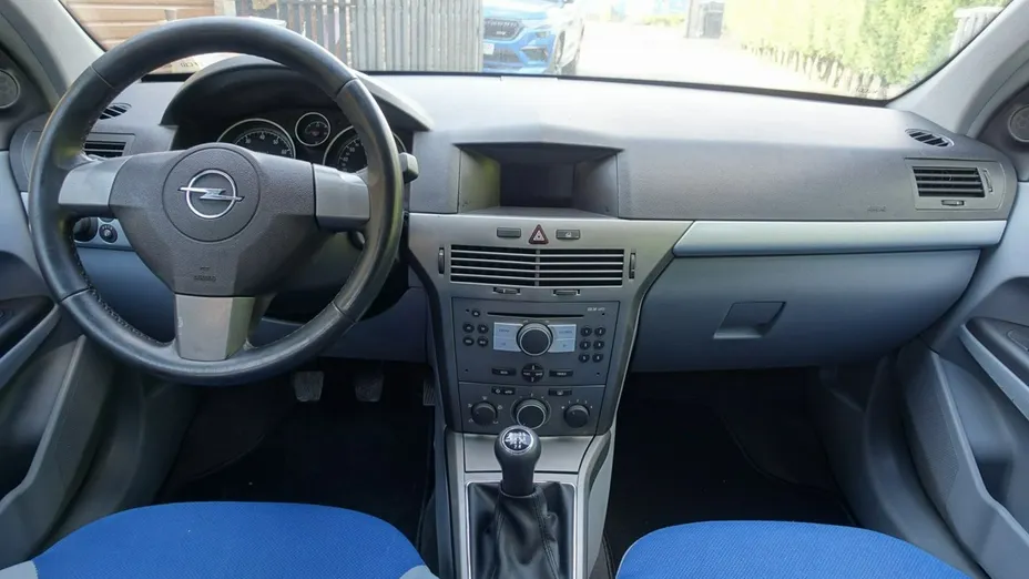 OPEL Astra -