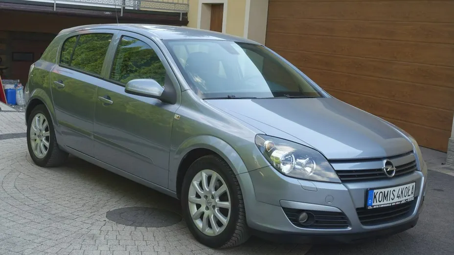OPEL Astra -