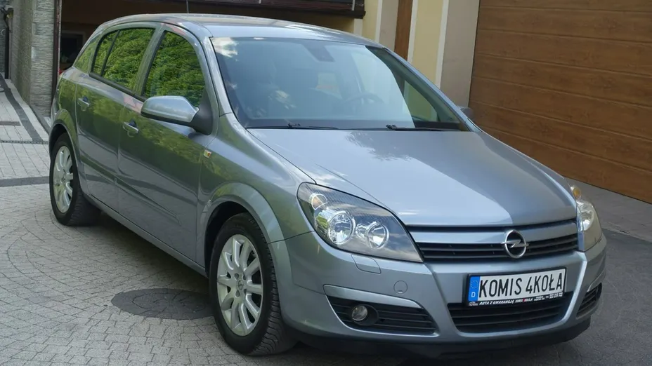 OPEL Astra -