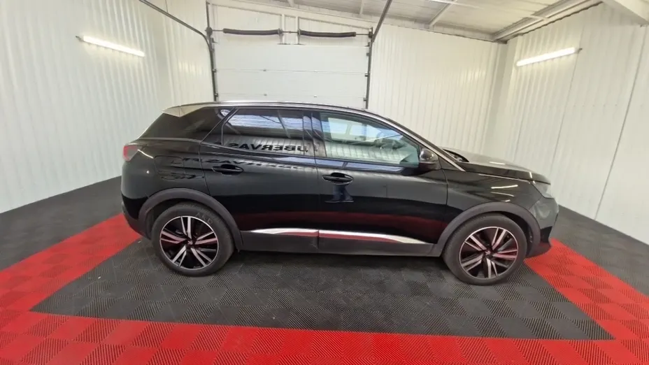 PEUGEOT 3008 -