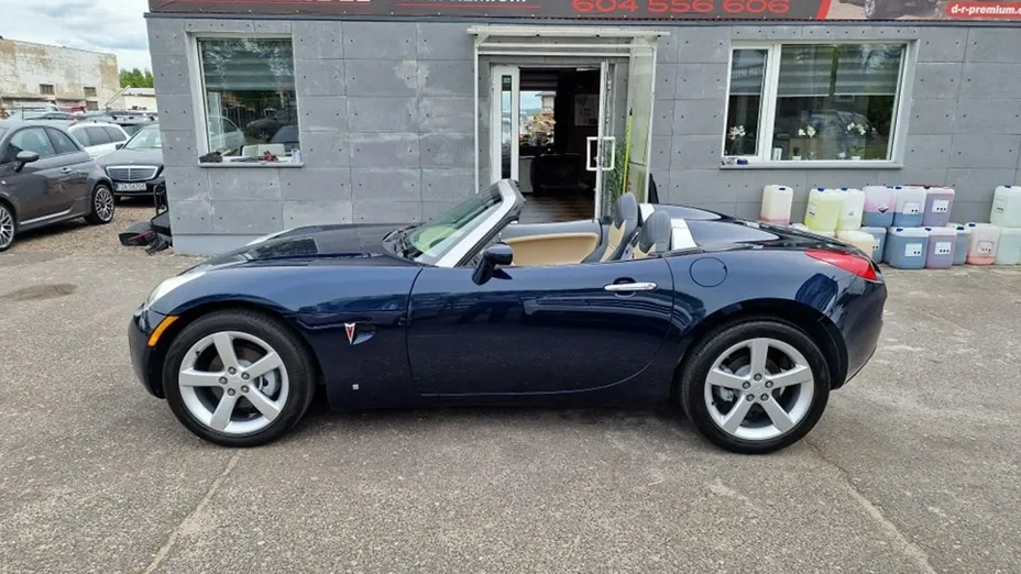 PONTIAC Solstice -