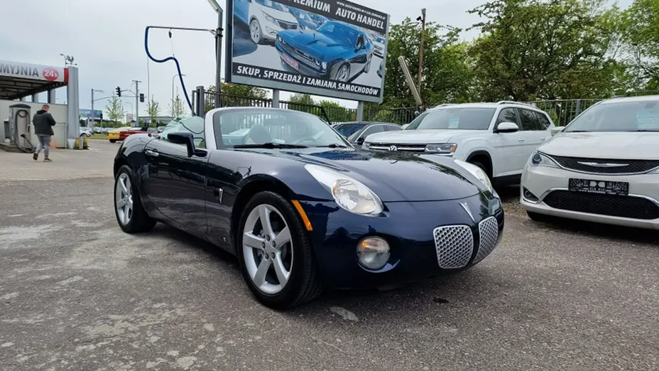 PONTIAC Solstice -