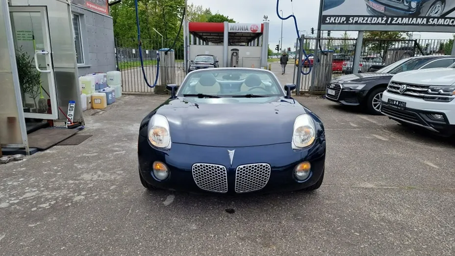 PONTIAC Solstice -
