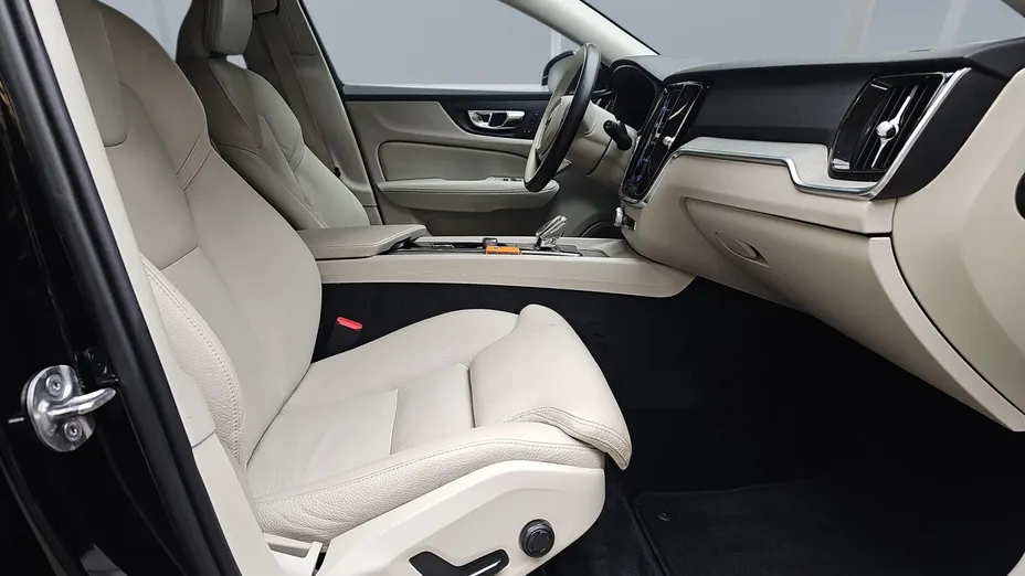 VOLVO V60 V60 B4 B Inscription aut