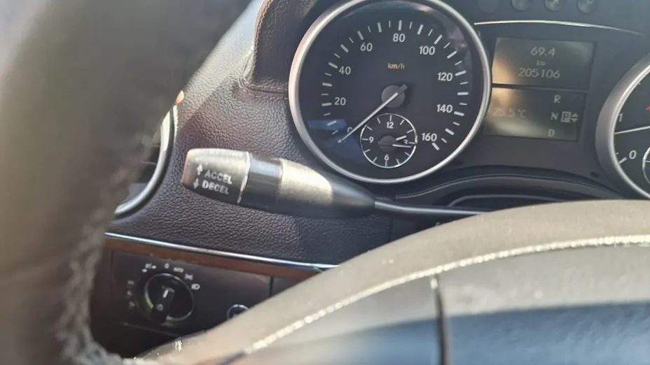 MERCEDES-BENZ GL -