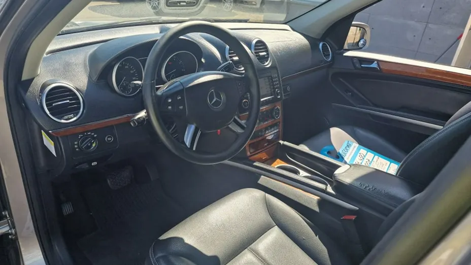 MERCEDES-BENZ GL -