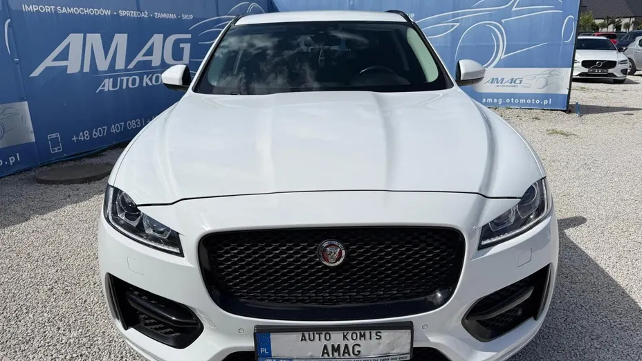 JAGUAR F-Pace -
