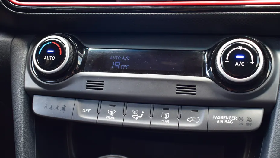 HYUNDAI Kona Kona 1.6 CRDi Premium 4WD DCT