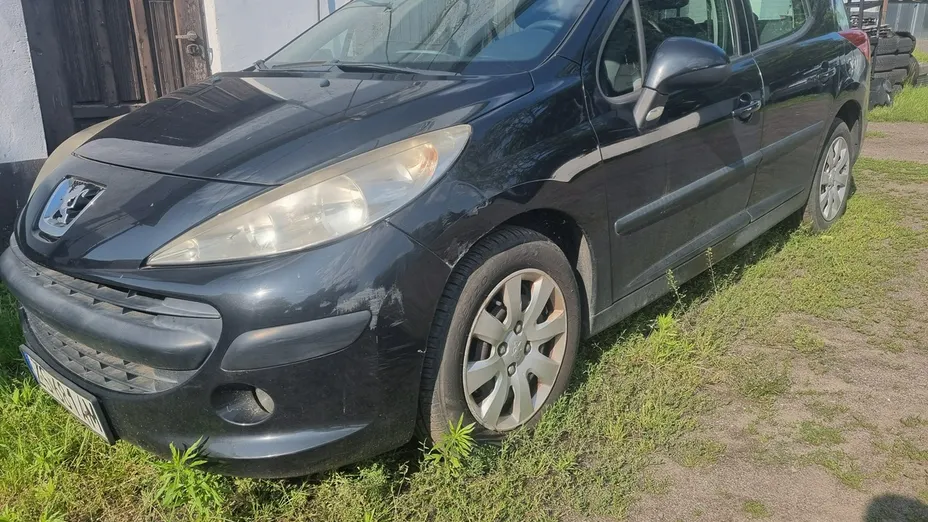 PEUGEOT 207 -