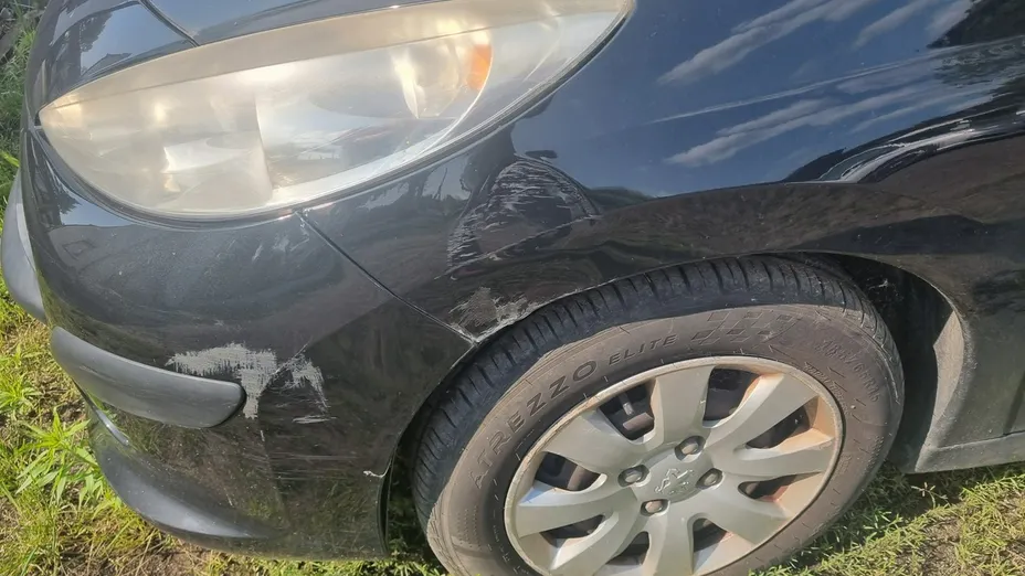 PEUGEOT 207 -