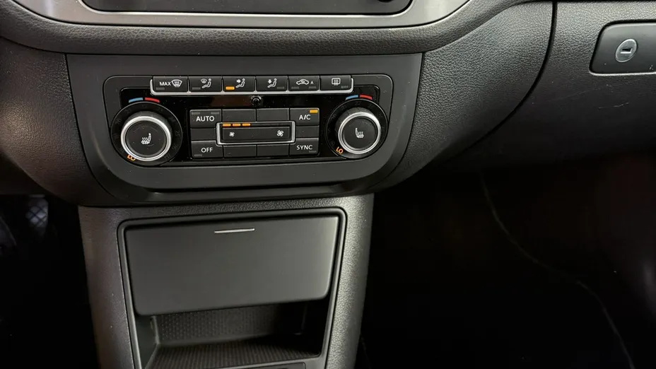 VOLKSWAGEN Golf Plus -