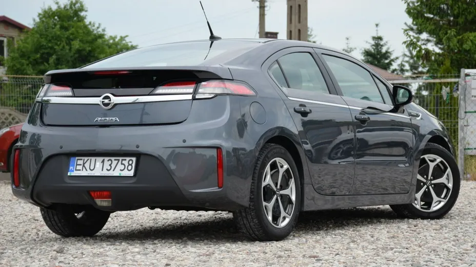 OPEL Ampera -
